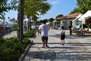 SIDE walking area